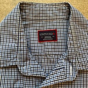 UNTUCKit Men's Navy and White Plaid Shirt Size M